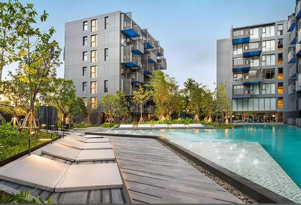 Patong Rooftop Pool Luxury Condo With Bathtub And Sofa Bed Big Balcony Exterior photo